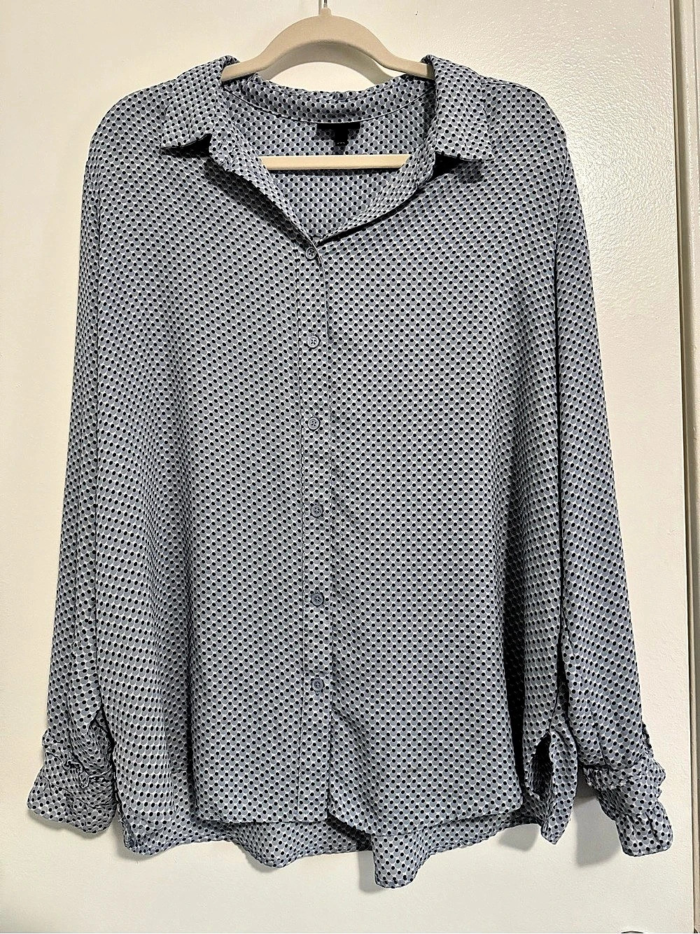Who What Wear Polka Dot Button Down Blouse in Gray & Black XXL